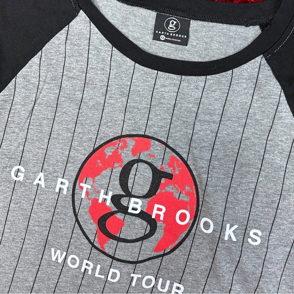 Garth Brooks World Tour 3/4 Sleeve Tee Grey Black XL In Pieces Chase No Fences - Picture 2 of 5